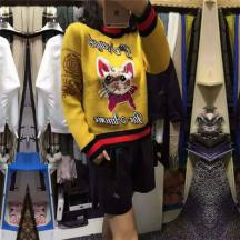 秋冬新款圓領(lǐng)套頭刺繡羊絨毛衣